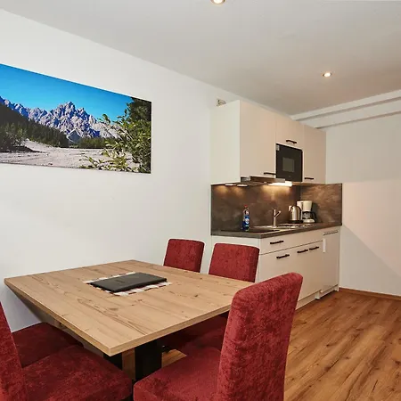 Отель Alpen-hotel Seimler 3*